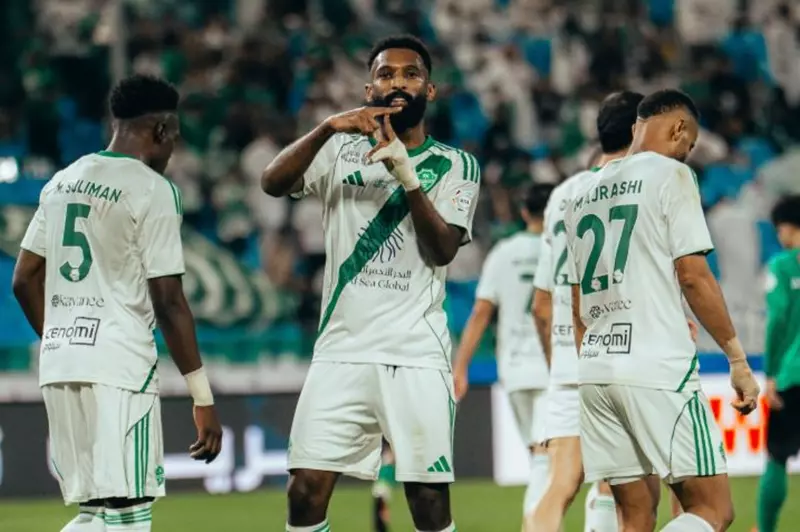 أهلي جدة يهزم النجمة بهدف البريكان في الدوري السعودي